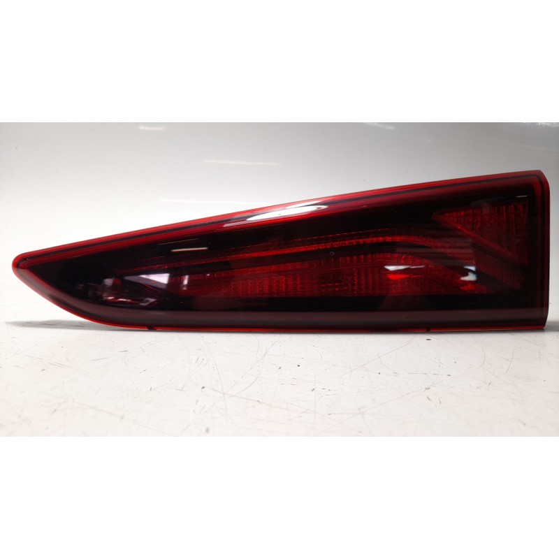 Recambio de piloto trasero derecho interior para hyundai kona 1.0 tgdi cat referencia OEM IAM 92404J9000  