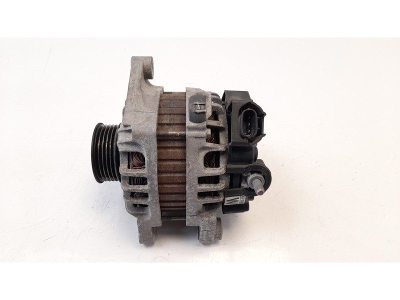 Recambio de alternador para hyundai i20 1.2 16v cat referencia OEM IAM 3730003355 ALF970123MD 