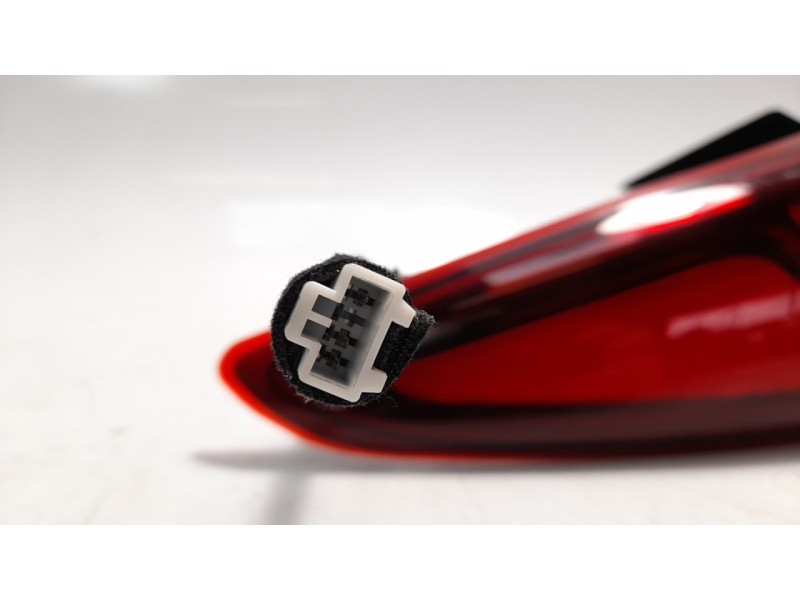 Recambio de piloto trasero izquierdo para hyundai kona 1.0 tgdi cat referencia OEM IAM 92401J90 92401J90 