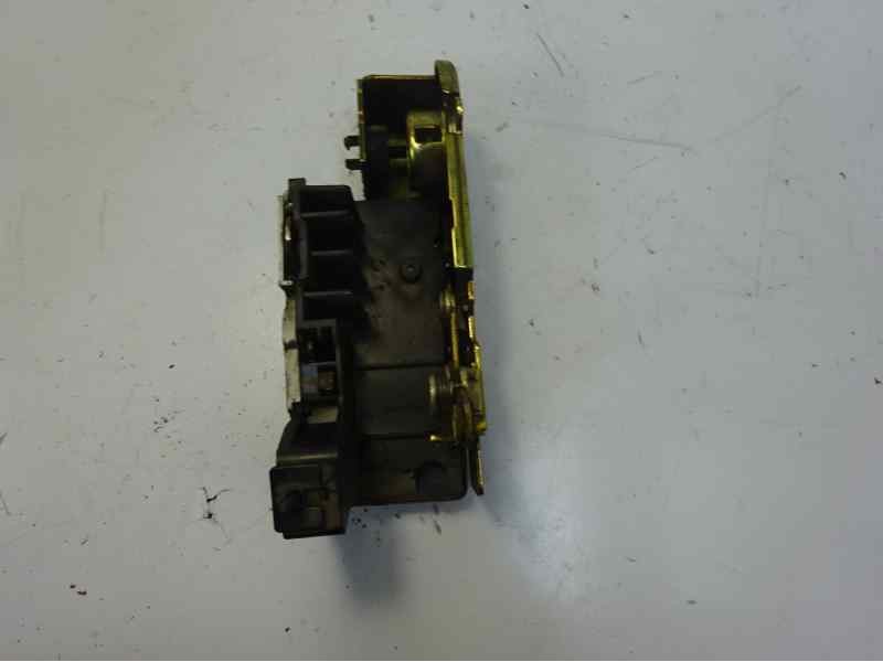 Recambio de cerradura puerta trasera izquierda para ford transit mod. 2000 bus ft 300 2.0 euroline referencia OEM IAM YC15V43288