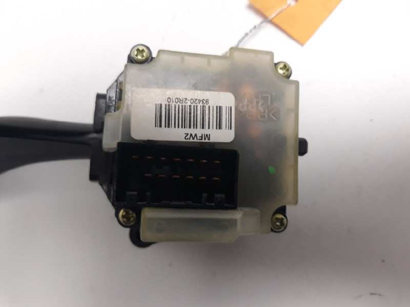 Recambio de mando limpia para hyundai i30 classic referencia OEM IAM 934202R010  
