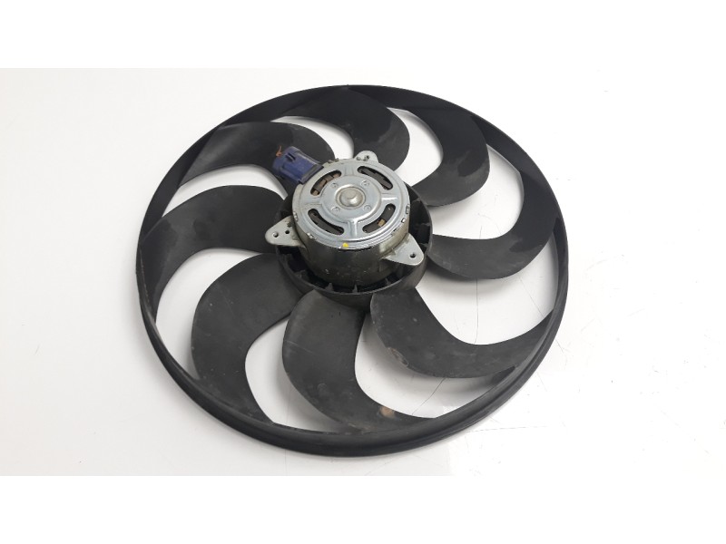 Recambio de electroventilador para dacia sandero 1.2 16v cat referencia OEM IAM 5000991  