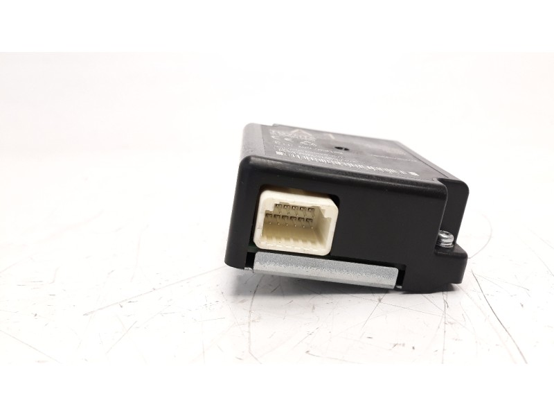 Recambio de modulo electronico para toyota corolla (e21) referencia OEM IAM 897B002060  