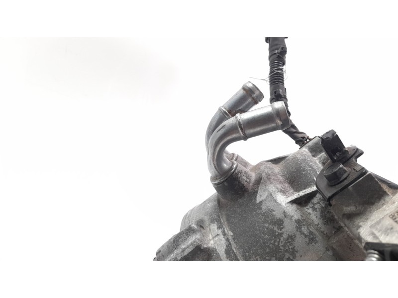 Recambio de alternador para hyundai ioniq referencia OEM IAM 3739003900  