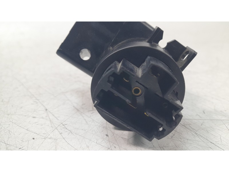 Recambio de conmutador de arranque para fiat 500 referencia OEM IAM 52180852  