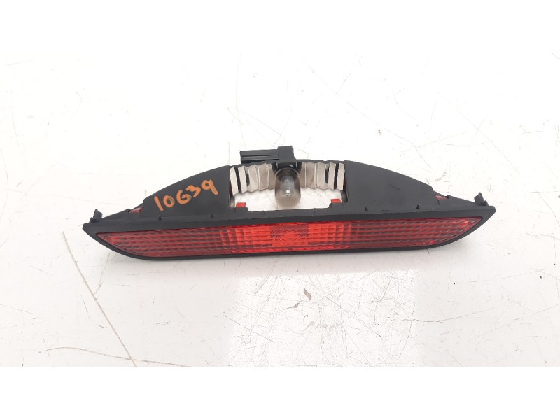 Recambio de luz central de freno para dacia sandero 1.2 16v cat referencia OEM IAM 265907079R  