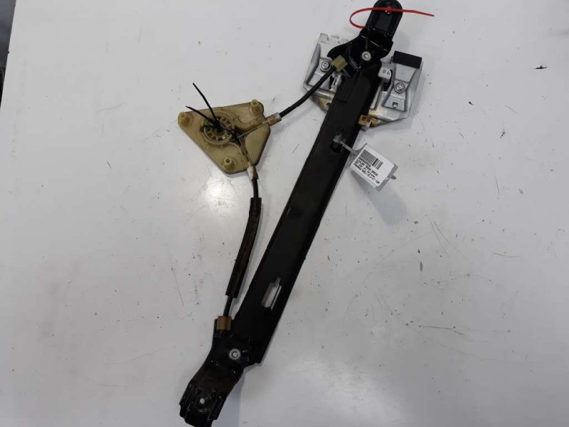 Recambio de elevalunas trasero derecho para seat leon (1p1) reference referencia OEM IAM 1P0839462A  