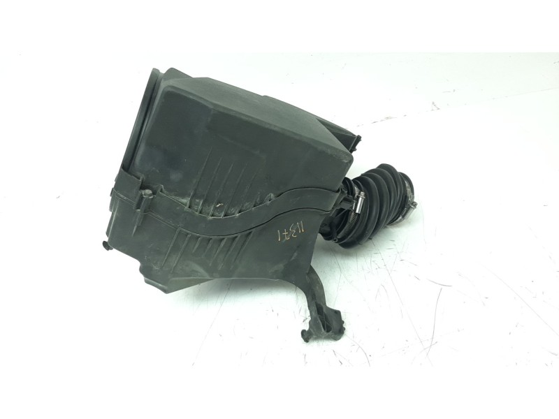 Recambio de filtro aire para volvo v40 1.6 diesel cat referencia OEM IAM 70526888  