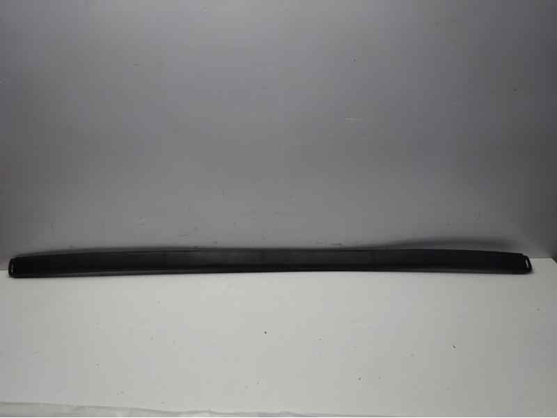 Recambio de molduras traseras para bmw serie 3 berlina (e46) referencia OEM IAM 51128195317  BM0181255