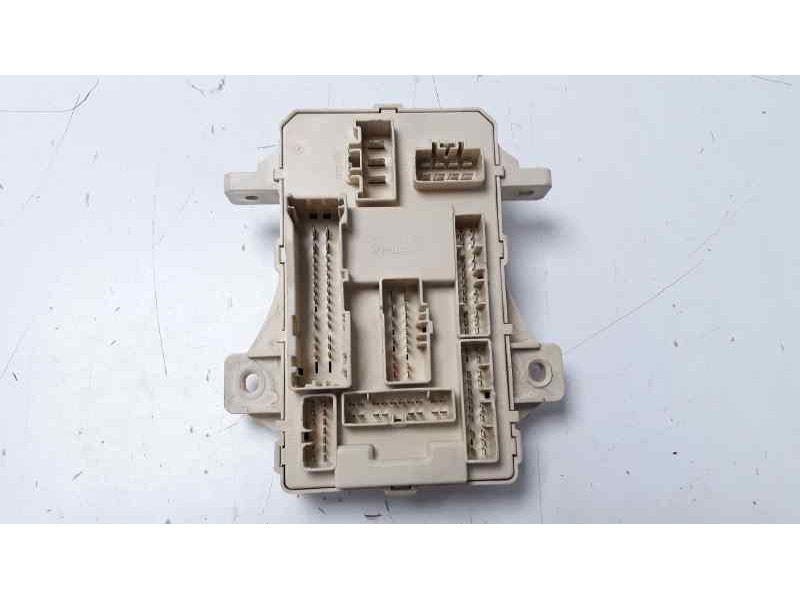 Recambio de caja reles / fusibles para hyundai i30 classic referencia OEM IAM 919502H500  