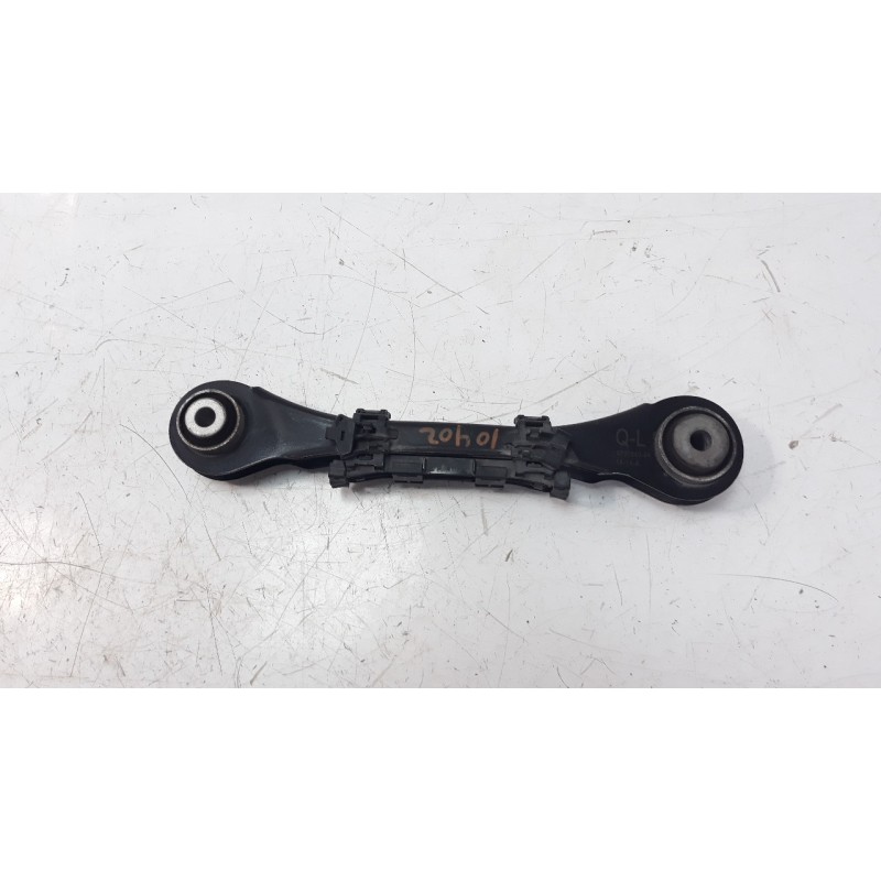 Recambio de brazo suspension superior trasero izquierdo para bmw serie 1 lim. (f20) 2.0 turbodiesel referencia OEM IAM 679254304