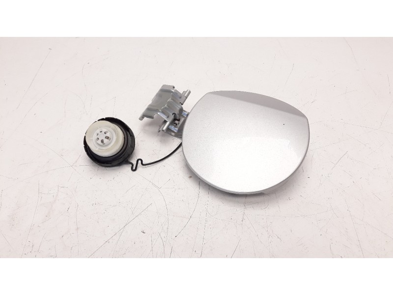 Recambio de tapa exterior combustible para toyota corolla (e21) referencia OEM IAM 7735002220  