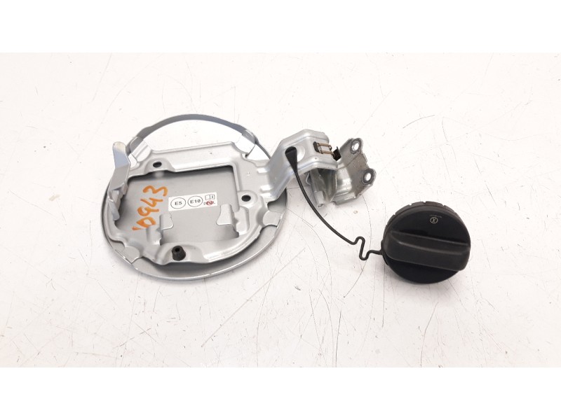 Recambio de tapa exterior combustible para toyota corolla (e21) referencia OEM IAM 7735002220  