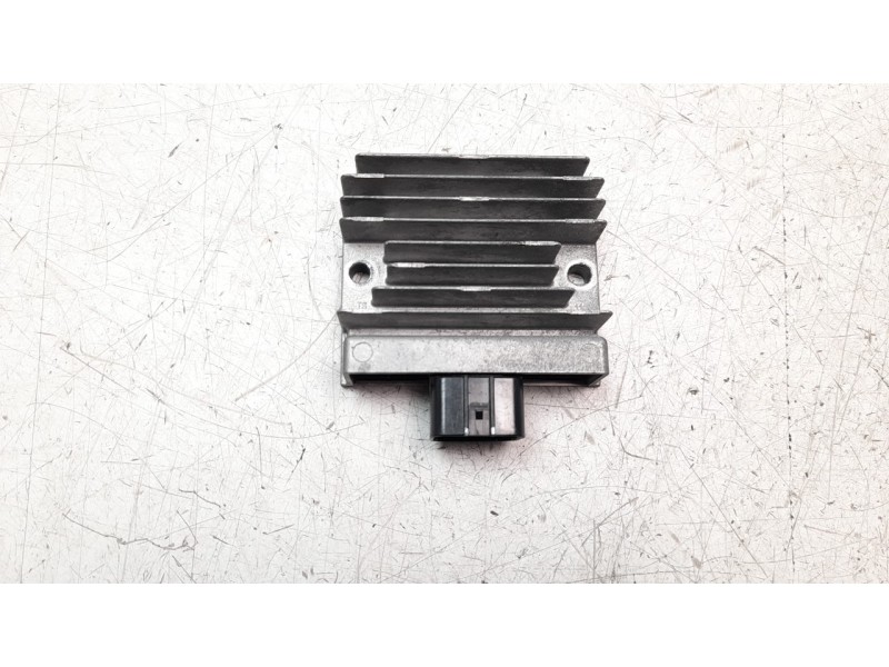 Recambio de modulo electronico para kawasaki ninja 400 referencia OEM IAM 210660761  