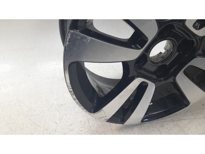 Recambio de llanta para citroen c3 aircross feel referencia OEM IAM YQ00187680  