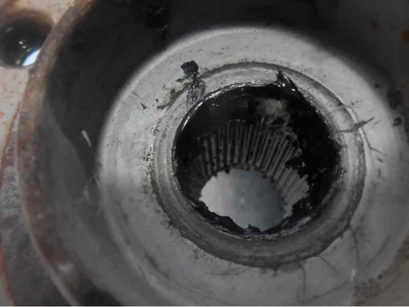 Recambio de mangueta delantera izquierda para volvo v70 familiar 2.5 turbodiesel referencia OEM IAM   