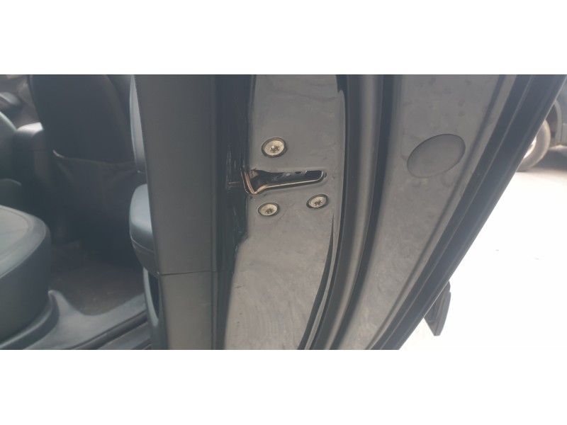 Recambio de cerradura puerta trasera derecha para hyundai ix35 1.7 crdi cat referencia OEM IAM 814202Y010  