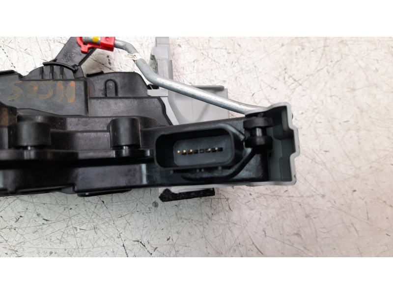 Recambio de cerradura puerta delantera derecha para hyundai kona 1.0 tgdi cat referencia OEM IAM 81320J9010  