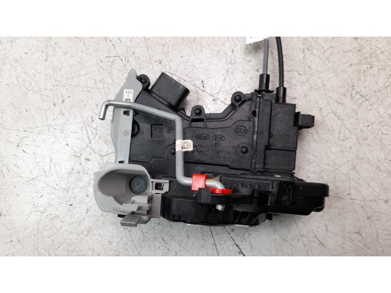 Recambio de cerradura puerta delantera derecha para hyundai kona 1.0 tgdi cat referencia OEM IAM 81320J9010  