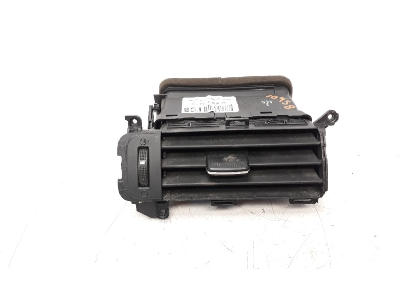 Recambio de rejilla aireadora para kia rio 1.2 cat referencia OEM IAM 847401WCB0  