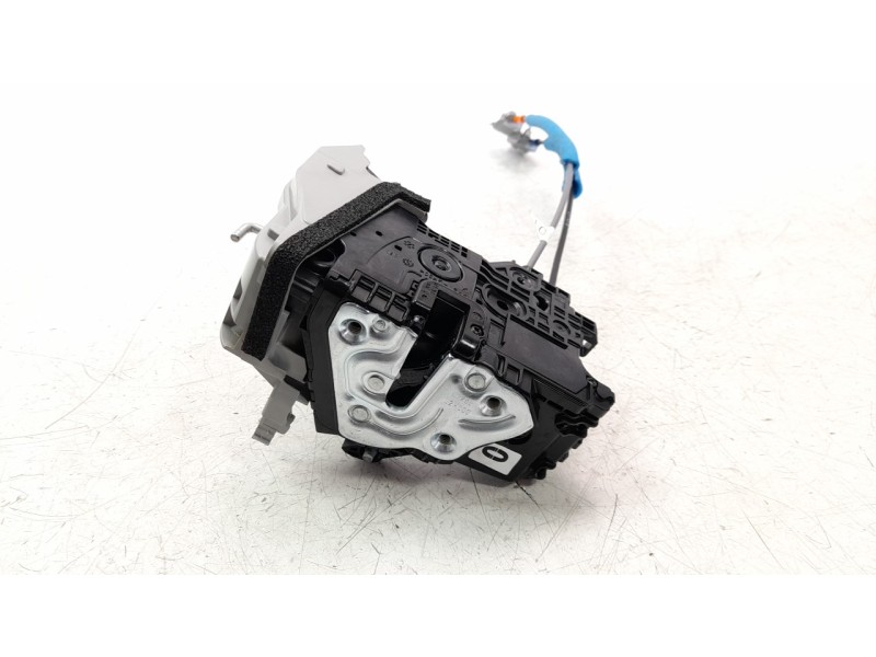 Recambio de cerradura puerta delantera izquierda para hyundai kona 1.0 tgdi cat referencia OEM IAM 81310J9000  