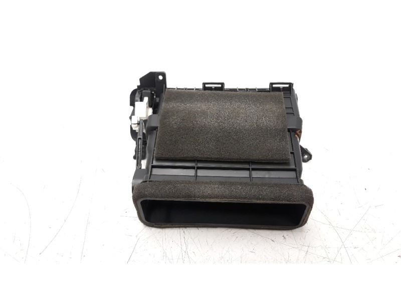 Recambio de rejilla aireadora para kia rio 1.2 cat referencia OEM IAM 847401WCB0  