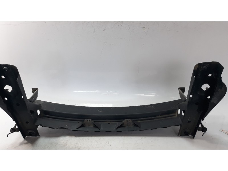 Recambio de refuerzo paragolpes trasero para mercedes-benz clase gla (bm 247) 1.3 cat referencia OEM IAM A1776117100  
