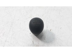 Recambio de pomo palanca cambio para nissan terrano/terrano.ii (r20) 3.0 td cat referencia OEM IAM 3321827300   2