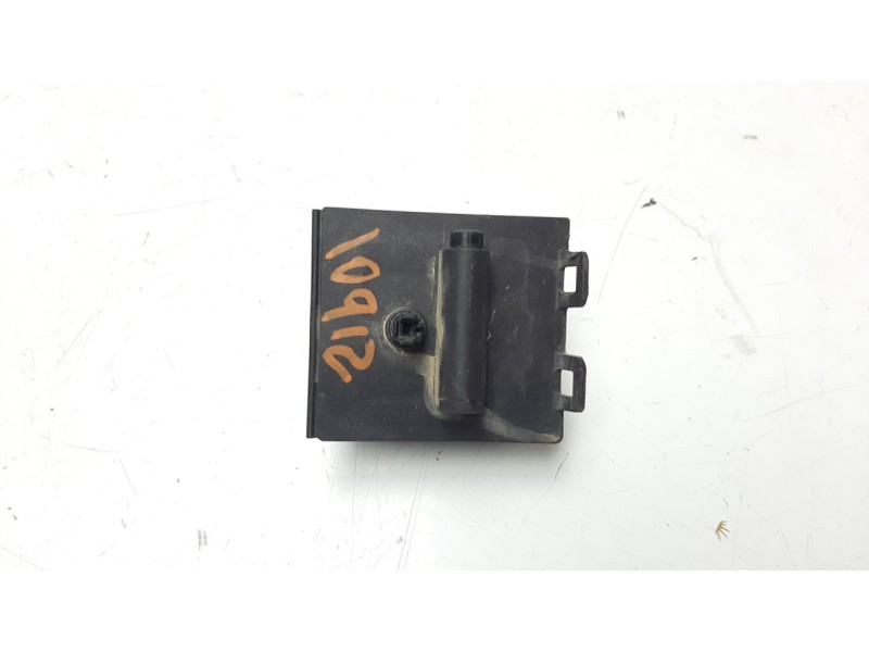 Recambio de tapa exterior combustible para mercedes-benz clase a (w176) 2.1 cdi cat referencia OEM IAM A0008207703  