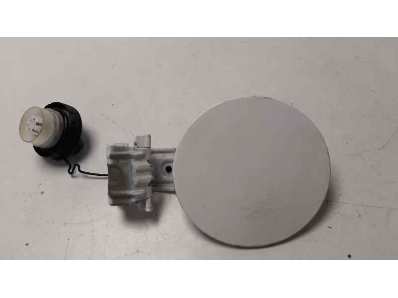 Recambio de tapa exterior combustible para toyota auris active referencia OEM IAM 7720102490  