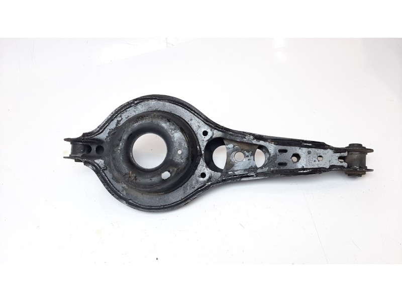 Recambio de brazo suspension inferior trasero izquierdo para volvo v40 kinetic referencia OEM IAM 31387063  