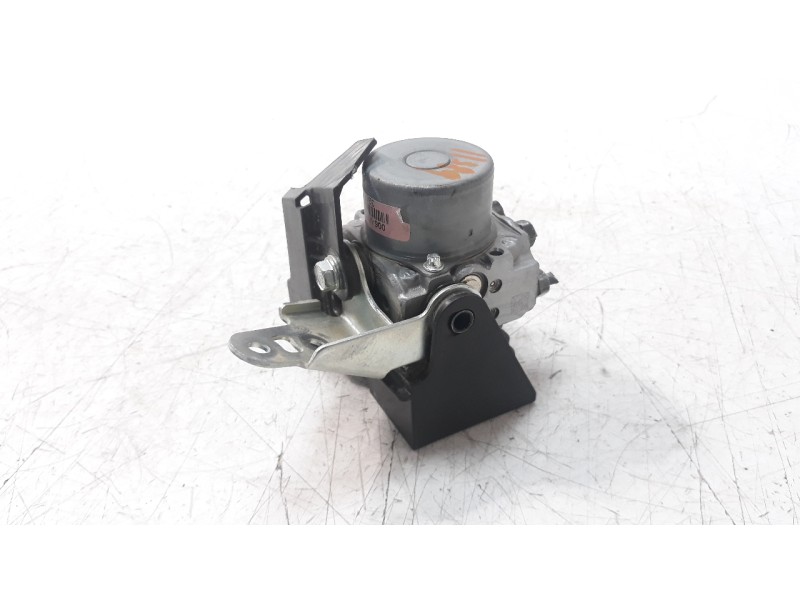 Recambio de abs para honda x-adv referencia OEM IAM 57110MKTD01  