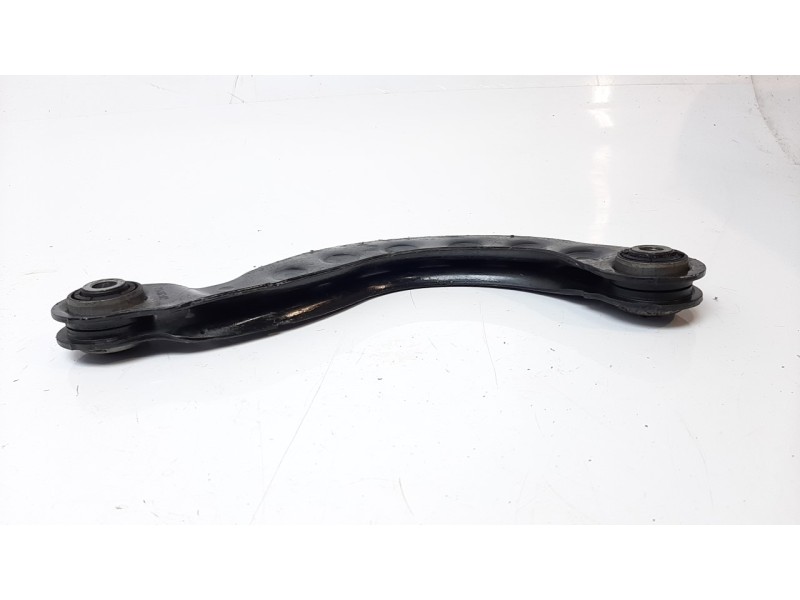 Recambio de brazo suspension superior trasero izquierdo para volvo v40 kinetic referencia OEM IAM 31406582  