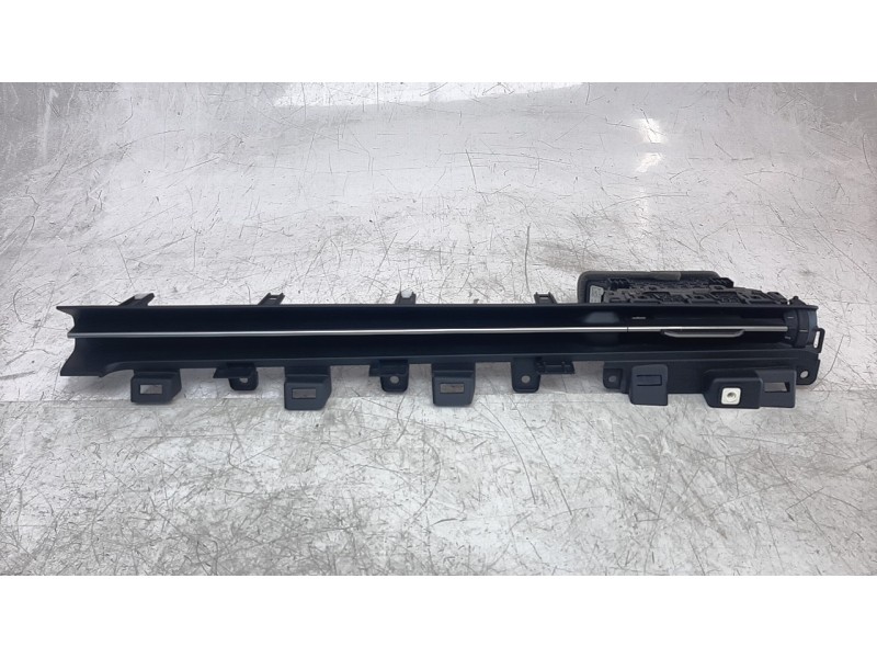 Recambio de aireador derecho para jeep compass ii 1.6 m-jet cat referencia OEM IAM 6WK79TRMA  