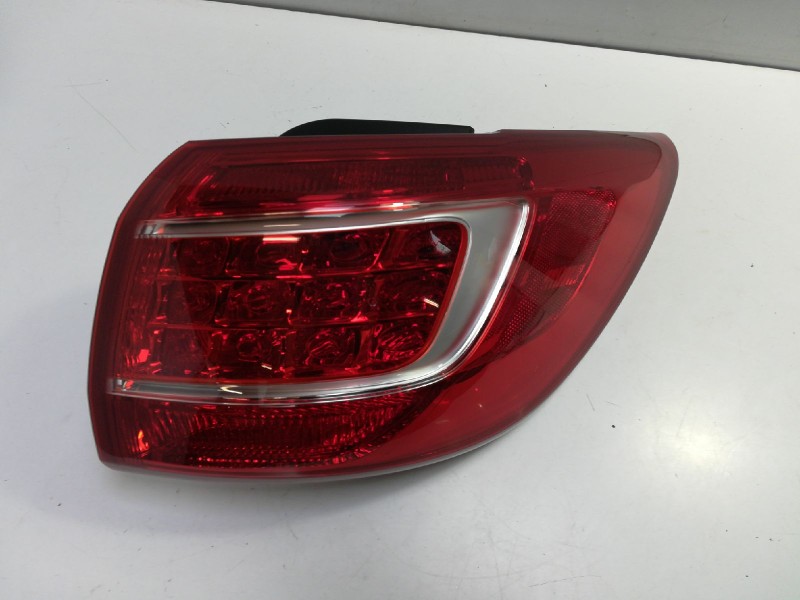 Recambio de piloto trasero derecho para kia sportage 1.7 crdi cat referencia OEM IAM 924023W010 16442822 108551650