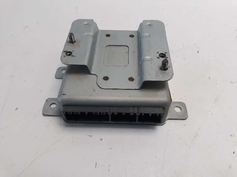 Recambio de modulo electronico para ssangyong rodius xdi deluxe 4wd referencia OEM IAM 8716121101  