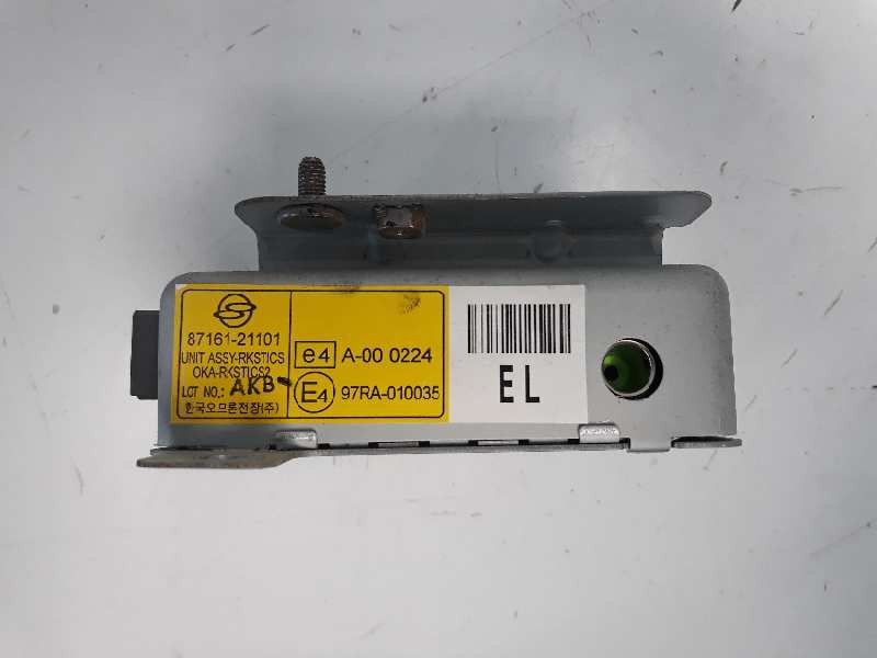 Recambio de modulo electronico para ssangyong rodius xdi deluxe 4wd referencia OEM IAM 8716121101  