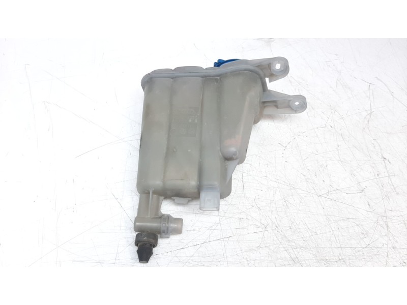 Recambio de deposito expansion para audi a4 ber. (b8) 2.0 16v tdi referencia OEM IAM 8K0121403G  