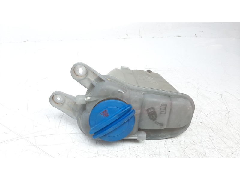 Recambio de deposito expansion para audi a4 ber. (b8) 2.0 16v tdi referencia OEM IAM 8K0121403G  