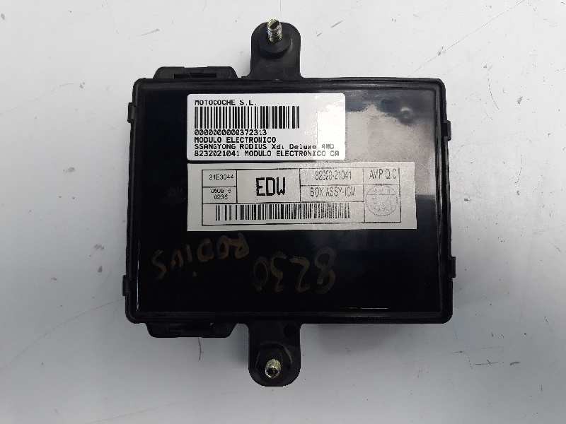 Recambio de modulo electronico para ssangyong rodius xdi deluxe 4wd referencia OEM IAM 8232021041  