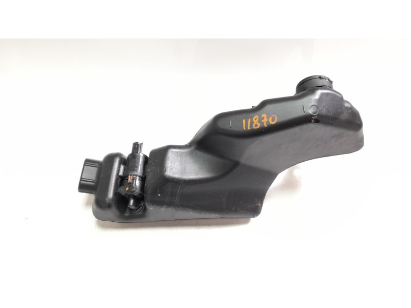 Recambio de deposito limpia para renault express advance referencia OEM IAM 289101124R  