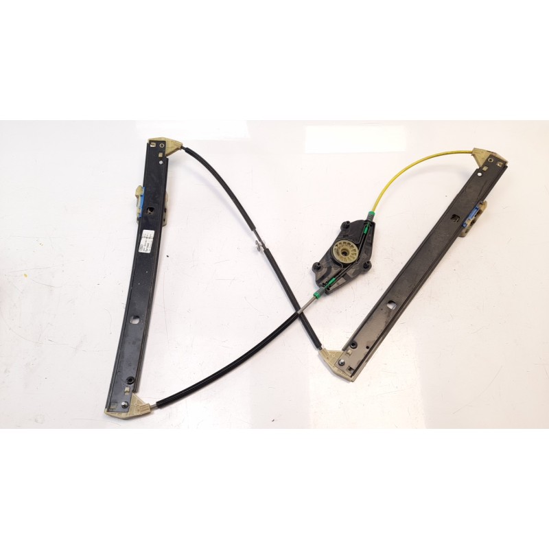 Recambio de elevalunas delantero derecho para audi a4 ber. (b8) 2.0 16v tdi referencia OEM IAM 8K0837462 106022414 111470