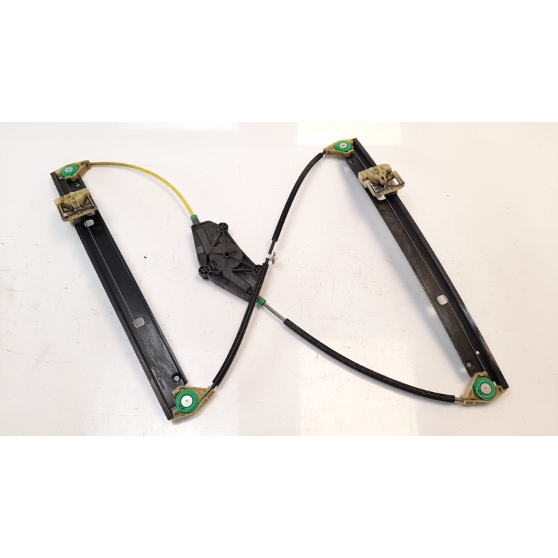 Recambio de elevalunas delantero derecho para audi a4 ber. (b8) 2.0 16v tdi referencia OEM IAM 8K0837462 106022414 111470