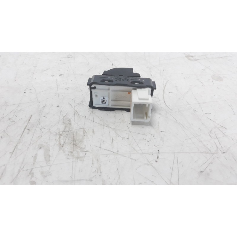 Recambio de mando elevalunas delantero derecho para citroen c3 1.2 12v e-thp referencia OEM IAM 96762292ZD  
