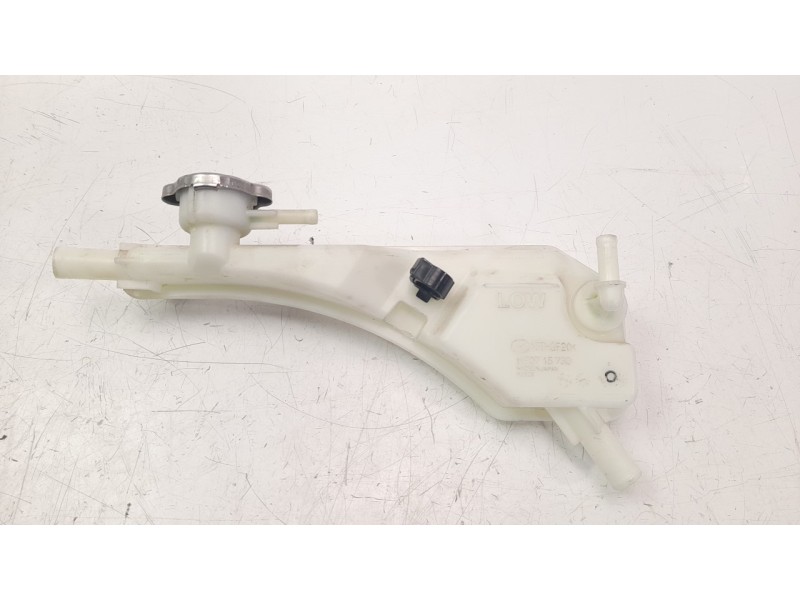 Recambio de deposito expansion para mazda 3 berlina (bp) referencia OEM IAM HF0715730  