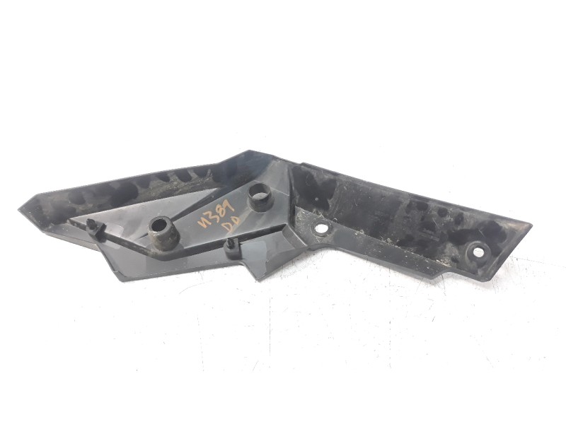 Recambio de moldura para honda x-adv referencia OEM IAM 64411MKTD00  