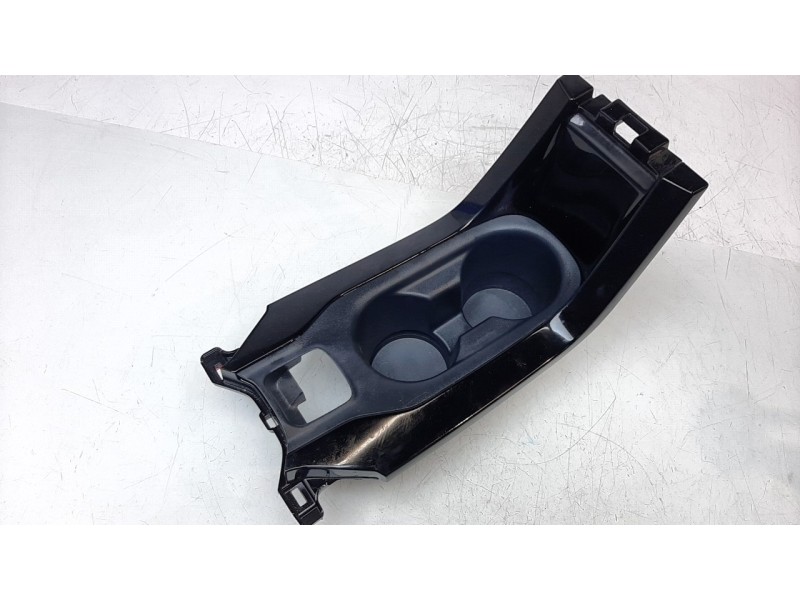 Recambio de moldura para toyota corolla (e21) referencia OEM IAM 5882202440  