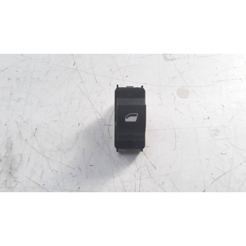 Recambio de mando elevalunas trasero izquierdo para citroen c3 1.2 12v e-thp referencia OEM IAM 96762292ZD  