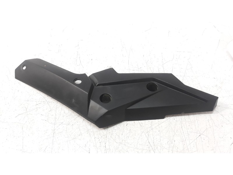 Recambio de moldura para honda x-adv referencia OEM IAM 64461MKTD00  