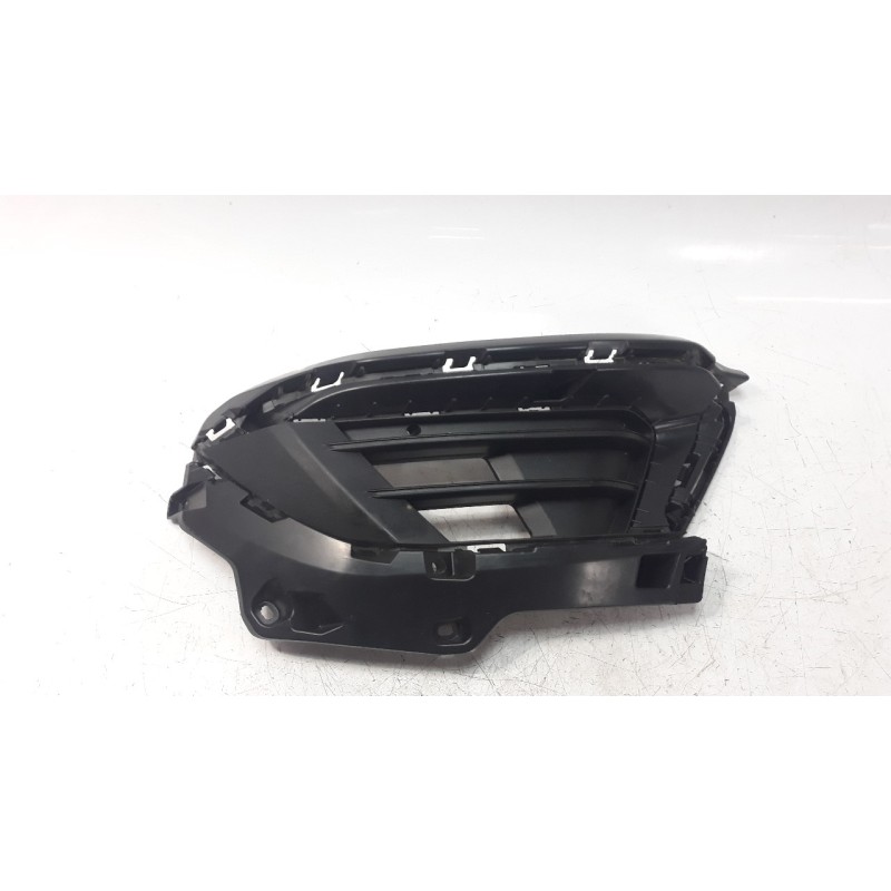 Recambio de rejilla paragolpes izquierda para kia sportage referencia OEM IAM 86563R2010  